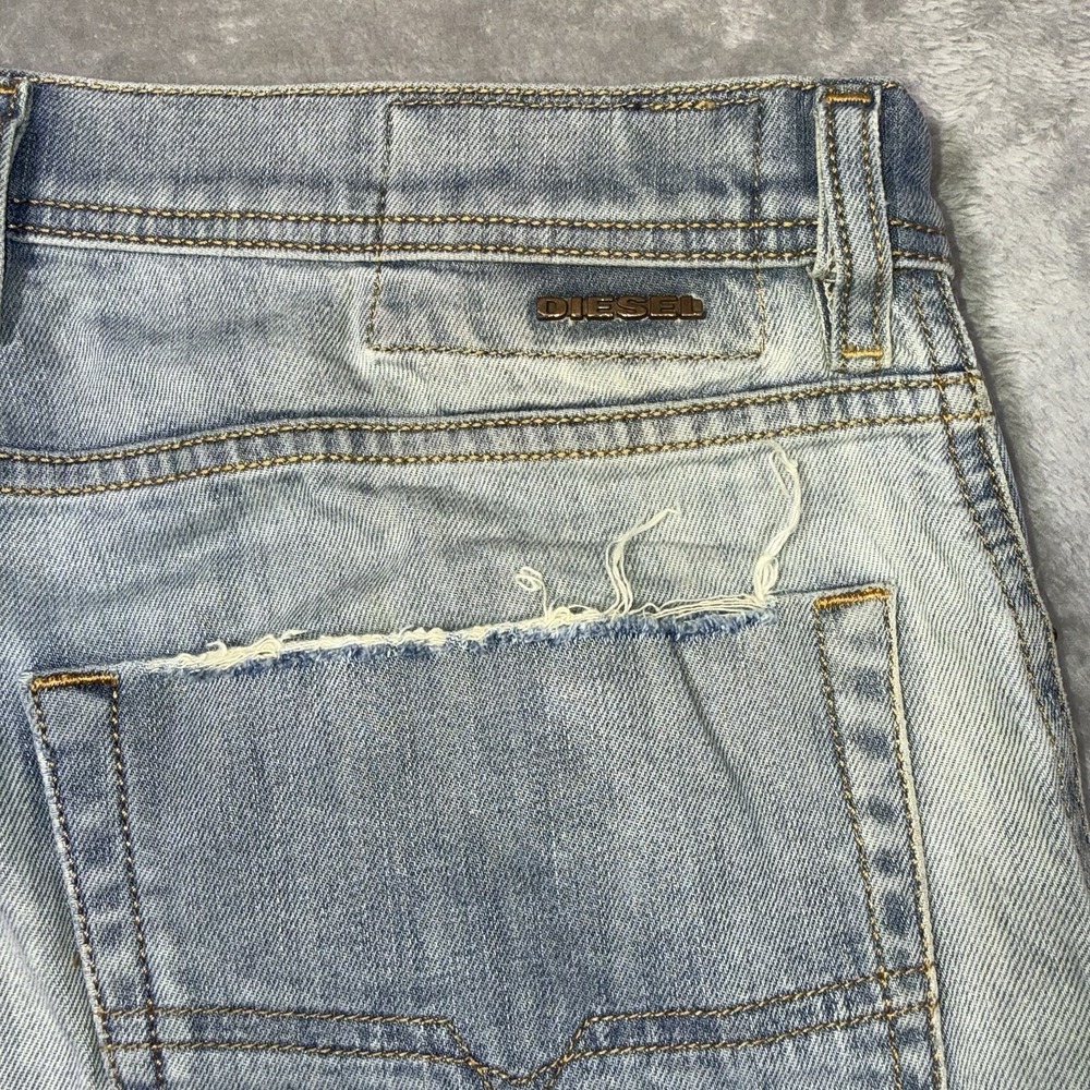 Diesel Jeans Tepphar Slim Carrot Fit Men's 31x30 Button Fly Blue Distressed - Picture 16 of 16